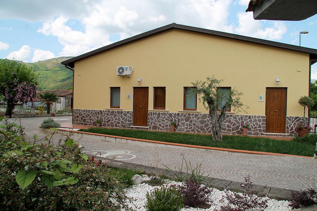 Nonno Domenico Hotel Sassano Bagian luar foto